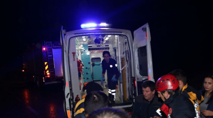 Denizli'de trafik kazası: 3 kişi yaşamını yitirdi