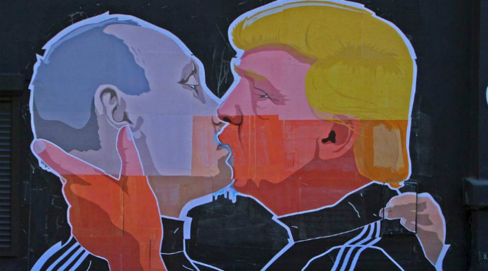 'Putin'in elinde Trump'ın seks kaseti var' iddiası ABD'nin gündemine oturdu!