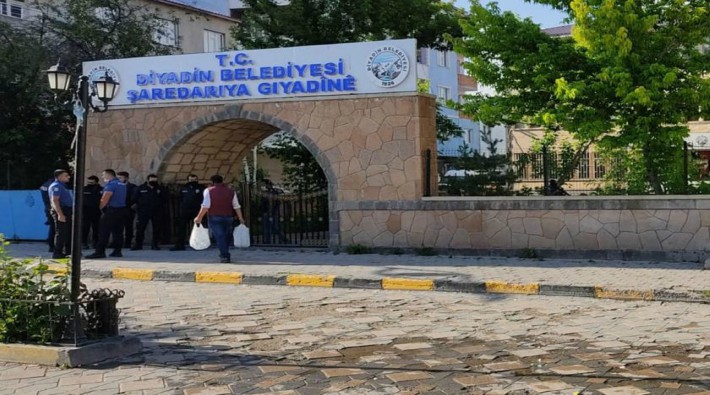Ağrı Diyadin Belediyesi Eş Başkanı Betül Yaşar gözaltına alındı