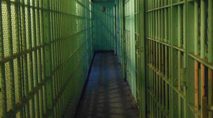 Cezaevi isyanında 26 mahkum başı kesilerek öldürülmüş