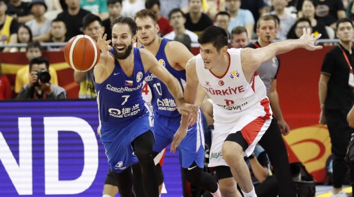 Türkiye A Milli Basketbol Takımı turnuvaya veda etti: Çekya'ya 91-76 kaybetti