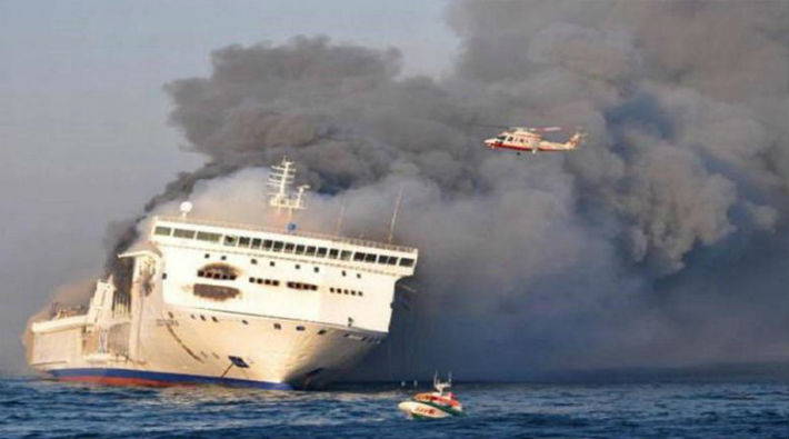 335 yolculu gemide patlama