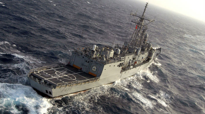 Macron: Türkiye'ye ait savaş gemileri Libya'da Berlin Anlaşmasını ihlal ediyor