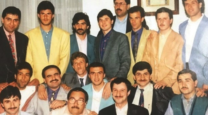 Galatasaray'ın eski futbolcusunun evinden Fethullah Gülen'in gömleği çıktı