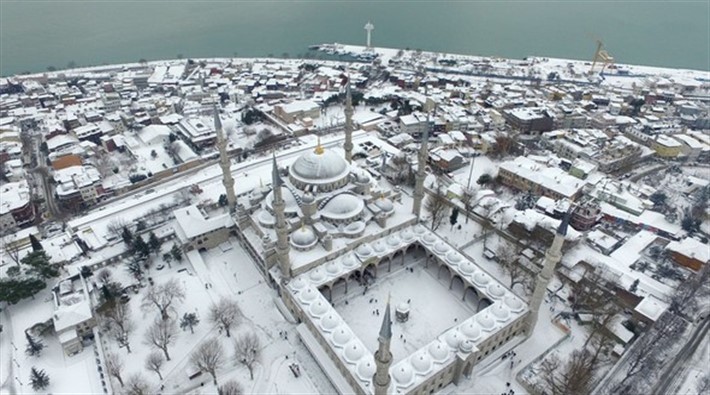 İstanbul'daki üniversitelerde kar tatili