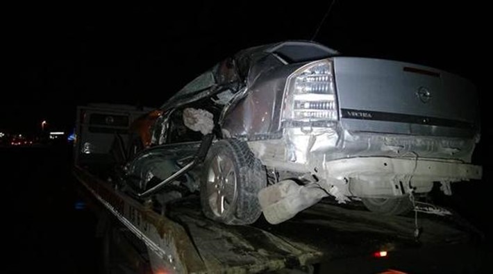 Malatya'da işçi servisi ile otomobil çarpıştı: 2 ölü 5 yaralı