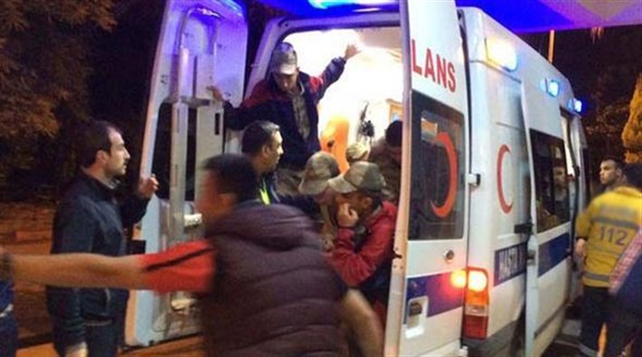 Diyarbakır’da 25 asker zehirlenme şüphesiyle hastaneye kaldırıldı