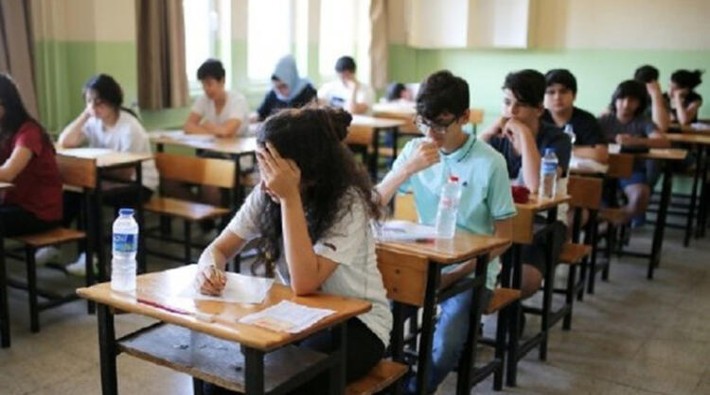 9, 10 ve 11. sınıfların yüz yüze yapılacak sınavları ertelendi