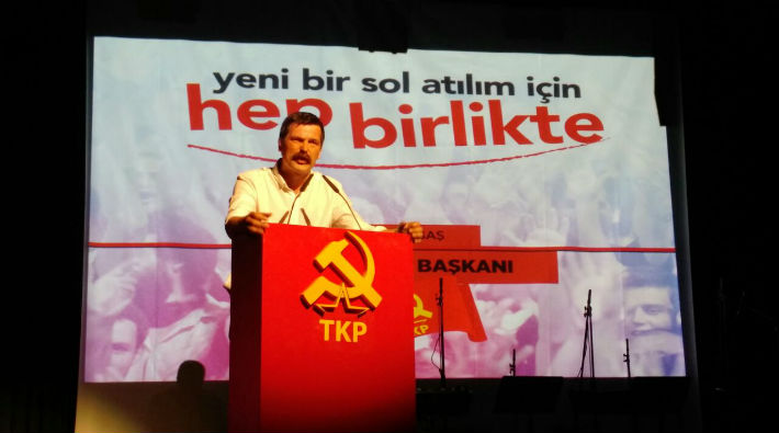 İzmir'de 'Hayır Tutuklanamaz' etkinliğinde TKP Genel Başkanı Erkan Baş'a saldırı girişimi