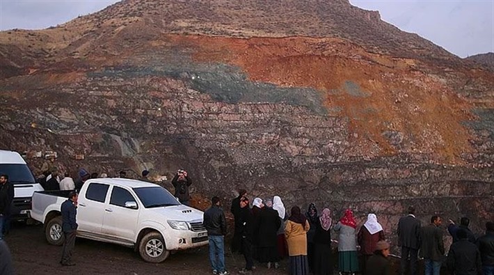 Şirvan’daki madene 1 ay önce gelen denetimciler müdürle çay içip gitmişler!