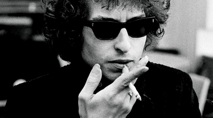 Nobel Komitesi: Bob Dylan telefonlarımızı açmıyor