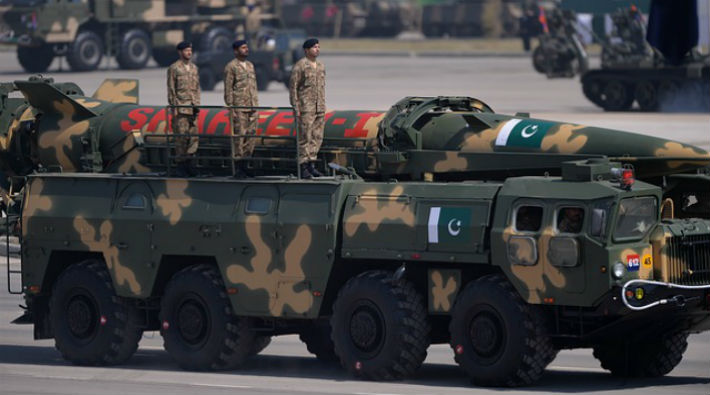 ABD, Pakistan'a yapacağı 'askeri yardımı' askıya aldı