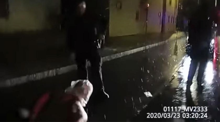 ABD'de Daniel Prude'u başına poşet geçirerek öldüren polisler açığa alındı
