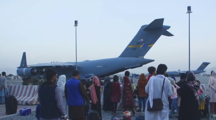 ABD'den Afganistan'daki vatandaşlarına 'Kabil Havaalanı'nı derhal terk edin' uyarısı
