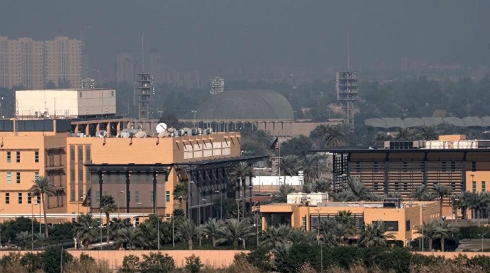 ABD'nin Bağdat Büyükelçiliği yakınlarına iki füze düştü