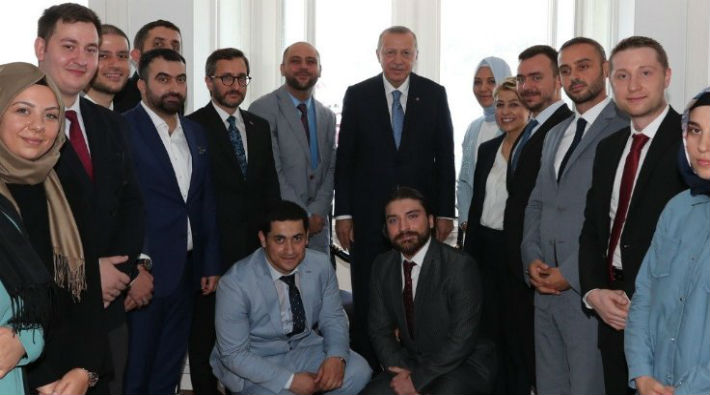 Abdülkadir Selvi: Erdoğan bu ziyaretle yeni parti kuracaklara mesaj verdi