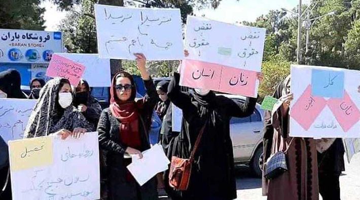 Ölümü göze alan Afgan kadınlar sokağa çıktı: ‘Hiçbir hükümet kadınların desteği olmadan ayakta duramaz’