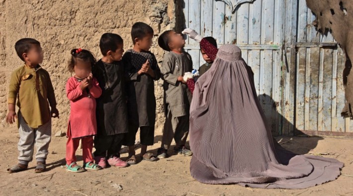 Afganistan'da aşı yapan üç kadın sağlık çalışanına suikast düzenlendi