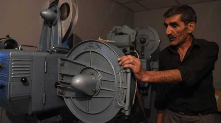 Afganistan'da Taliban'dan kurtarılan 7 bin film dijital ortama aktarılıyor