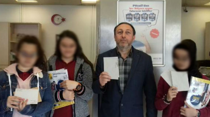 Çocuklar 'Sevgilimiz Mehmetçik olsun' kartpostalı gönderdi