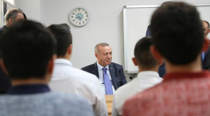 AKP devlet okullarını şirketlere devrediyor