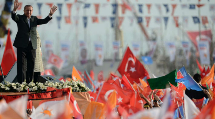 AKP’de tasfiyeler sürüyor: 4 istifa