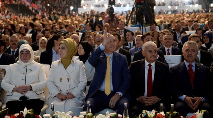 AKP’de ‘vitrin’ değişikliği: ‘Sorunlu isimler gidecek’