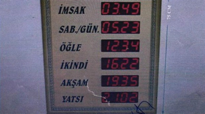 AKP'li belediye 25 adet namazmatik satın aldı