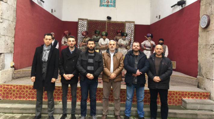 AKP'li belediyeden 'Abdülhamid'in torunu'na karşılama töreni