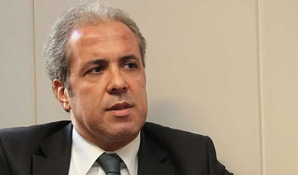 AKP'li Şamil Tayyar: 'FETÖ'den boşalan yere Perinçek yerleşmek istiyor