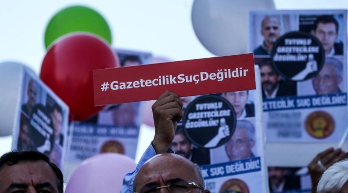 AKP'nin 'basın özgürlüğü' bilançosu: 6 ayda 11 gazeteci tutuklandı