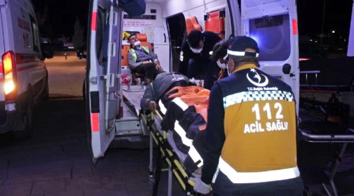Aksaray'da işçi servisi devrildi: 2'si ağır 14 yaralı