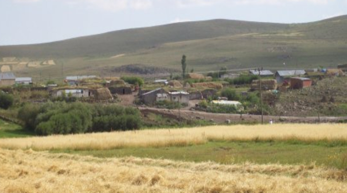 Alevi köyüne dayatma: 'Cami yoksa hizmet yok'