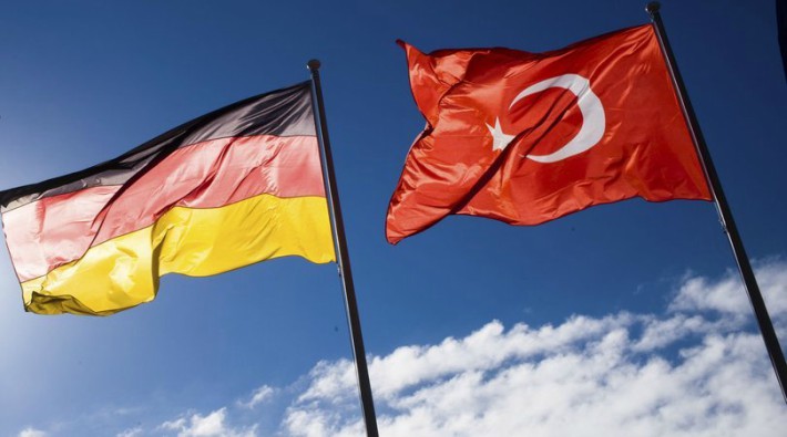 Almanya, 130 ülkeye seyahat uyarısını uzattı: Listede Türkiye de yer alıyor