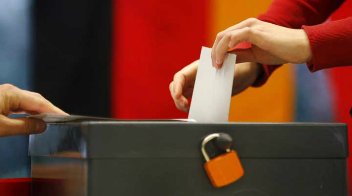 Almanya seçimi: Merkel yeniden galip, aşırı sağ meclise girdi⁠⁠⁠⁠