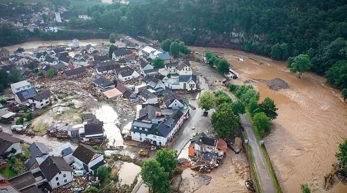 Almanya'da büyük sel felaketi: En az 95 ölü, 1300'den fazla kayıp!