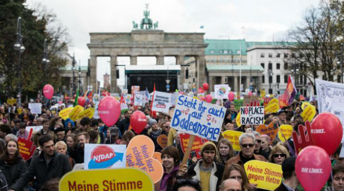 Almanya'da ırkçılık karşıtı yürüyüş