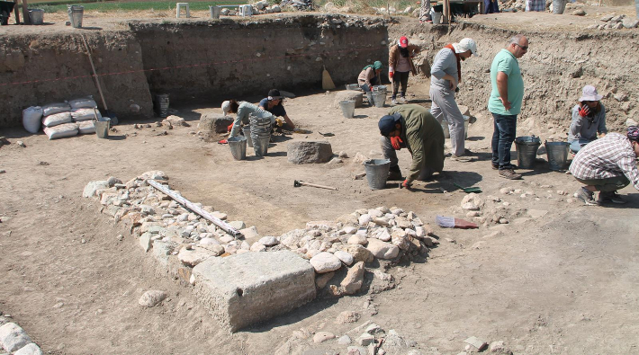 Amasya'da 2 bin 500 yıllık postane bulundu