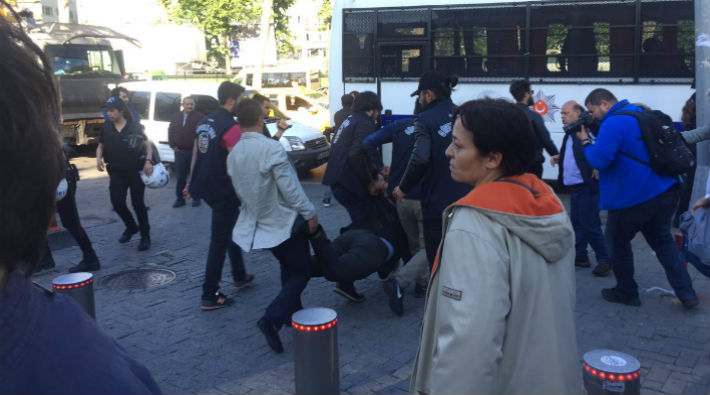 Ankara ve İstanbul'da Gülmen ve Özakça için toplanan kitleye polis saldırdı