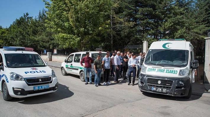 Ankara'da iş cinayeti: Taşeron firma çalışanı göçük altında kaldı