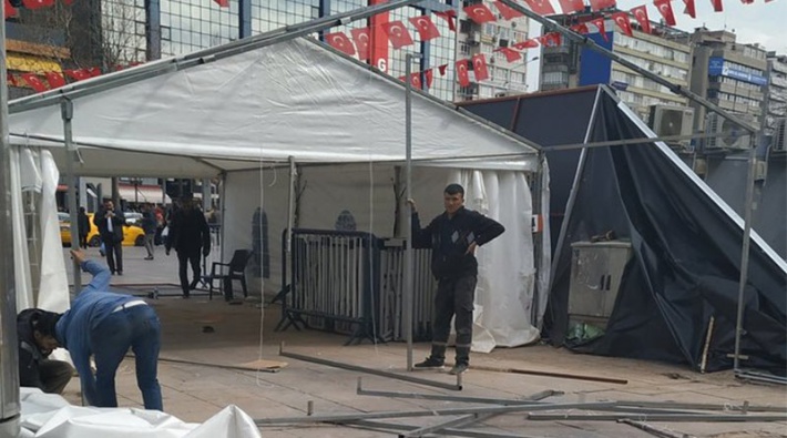 Ankara'da kaybeden AKP, seçim malzemesi olan tanzim çadırlarını kaldırmaya başladı