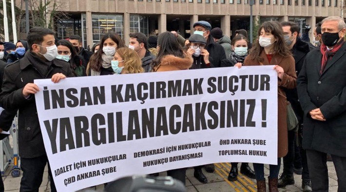 Ankara’da sivil araçla üç üniversite öğrencisini kaçıran polisler hakkında suç duyurusu