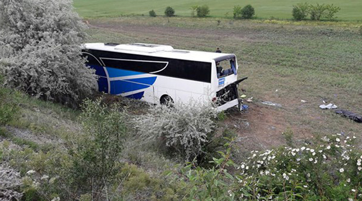 Ankara'da yolcu otobüsü devrildi: Çok sayıda ölü ve yaralı var