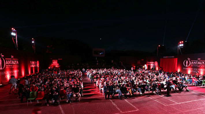 Antalya Film Festivali'nde 'gerilla' krizi