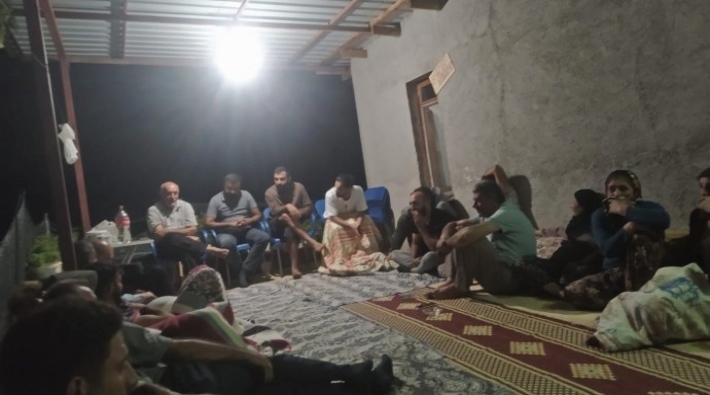 Antalya'da mevsimlik işçilere ırkçı saldırı: Aile köyü terk etmek zorunda kaldı