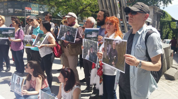 Antalya'da öldürülen çevreci çift için İstanbul'da eylem