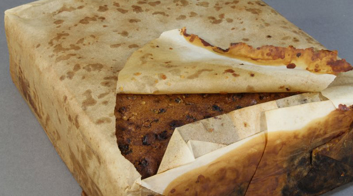 Antarktika'da 'iyi biçimde korunmuş' 100 yıllık kek bulundu