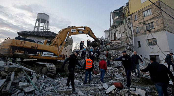 Arnavutluk’taki depremde ölü sayısı 27’ye yükseldi, ulusal yas ilan edildi