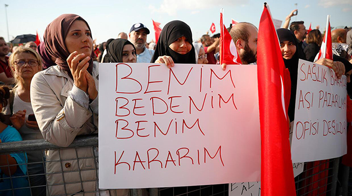 Aşı karşıtları şimdi de İzmir’de miting yapacak