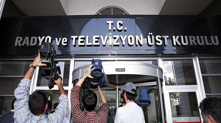 Atatürk’e hakareti cezalandırmayan RTÜK hakkında tek soruluk önerge